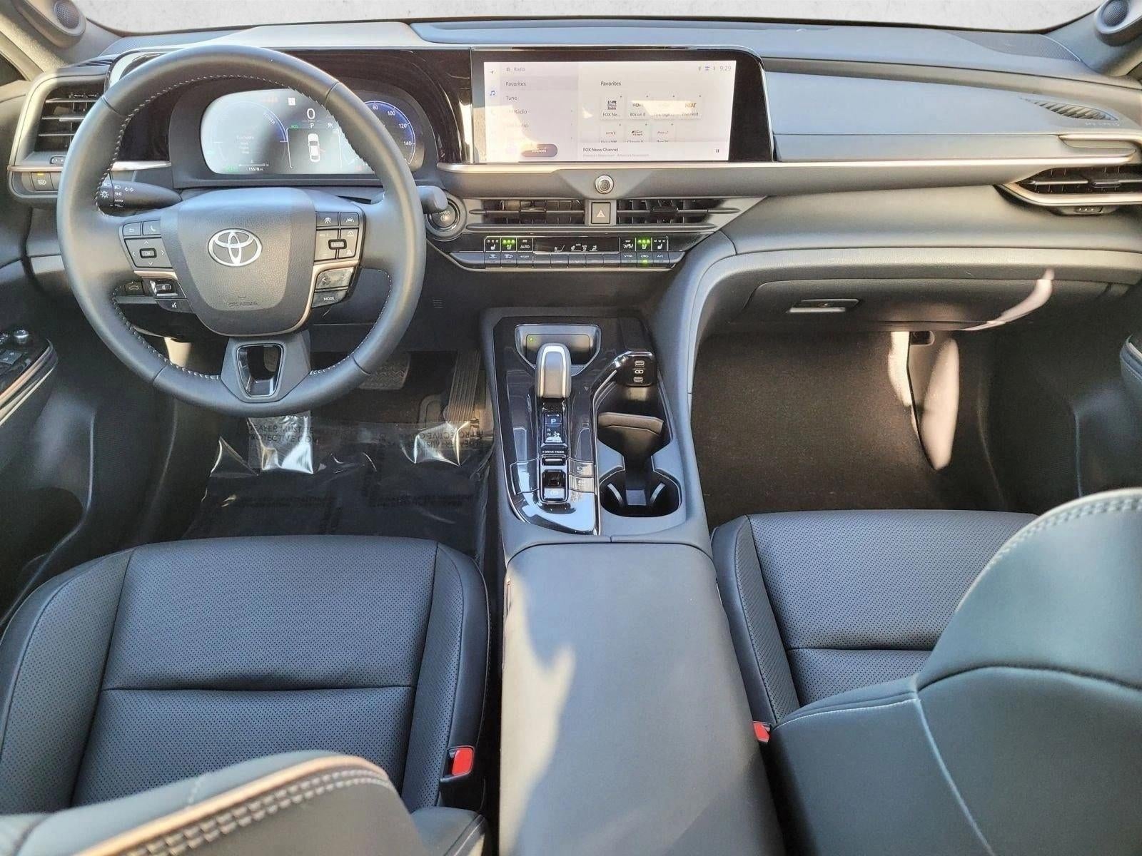 2024 Toyota Crown Limited AWD (Natl)