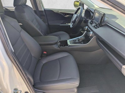 2022 Toyota RAV4 Hybrid XLE Premium AWD (Natl)