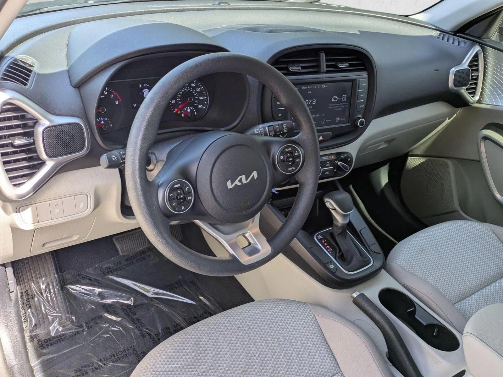 2022 Kia Soul LX IVT