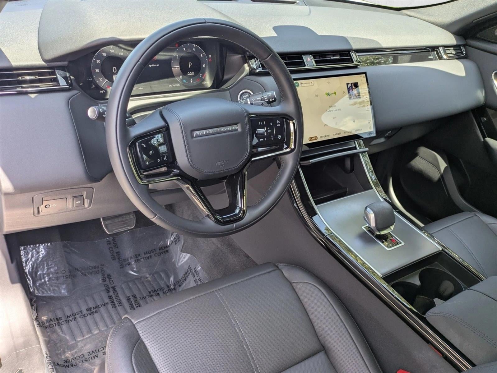 2025 Land Rover Range Rover Velar P250 Dynamic SE