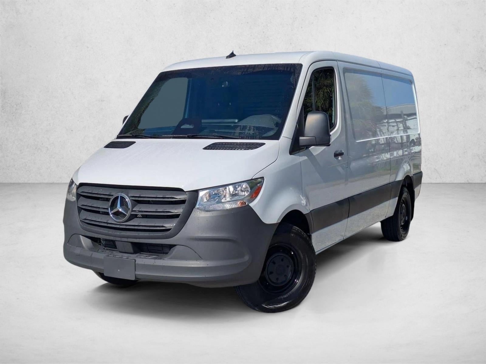 2025 Mercedes-Benz Sprinter Cargo Van 2500 Standard Roof I4 Diesel 144" RWD