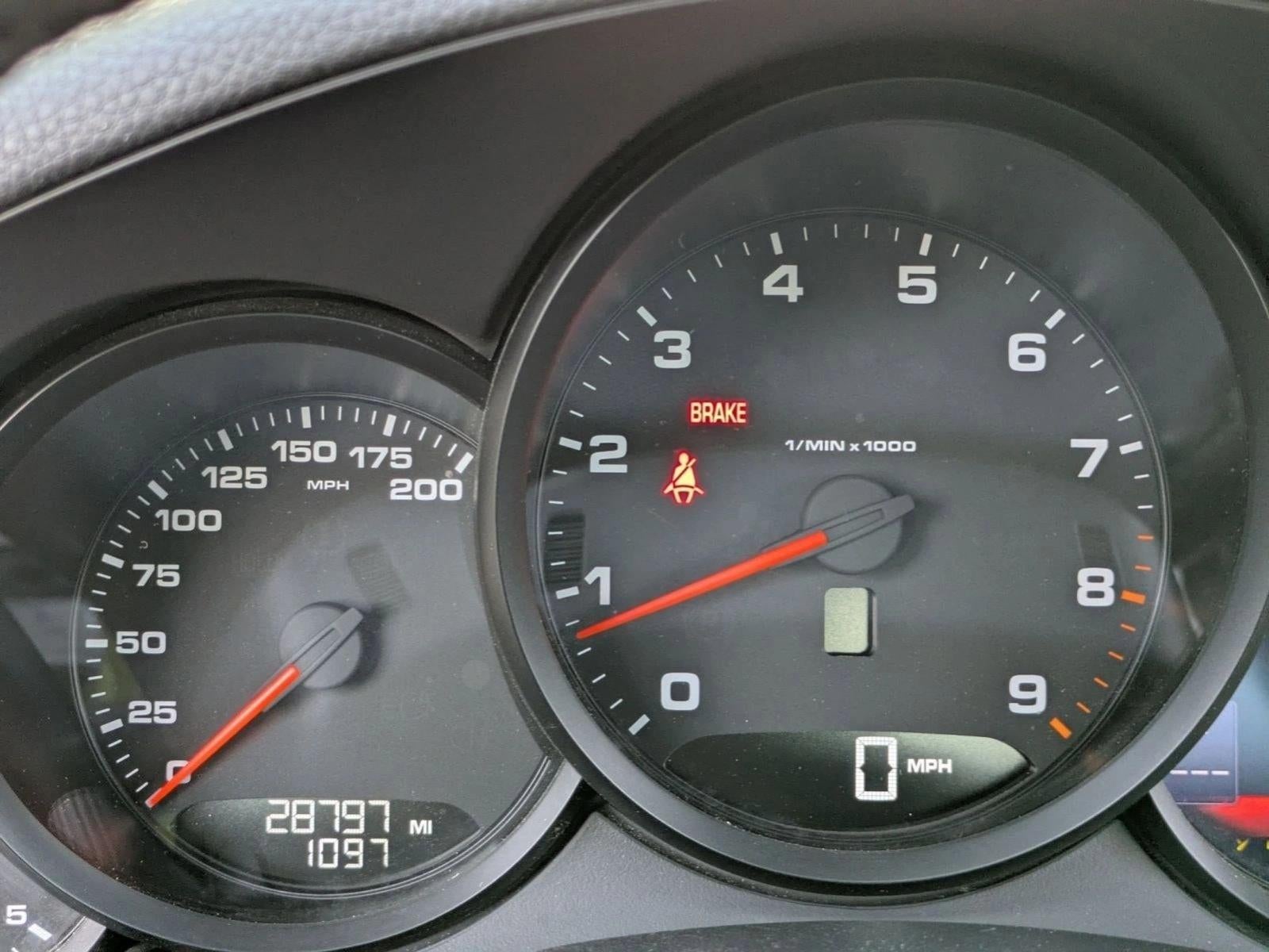 2015 Porsche 911 2dr Cabriolet Carrera 4