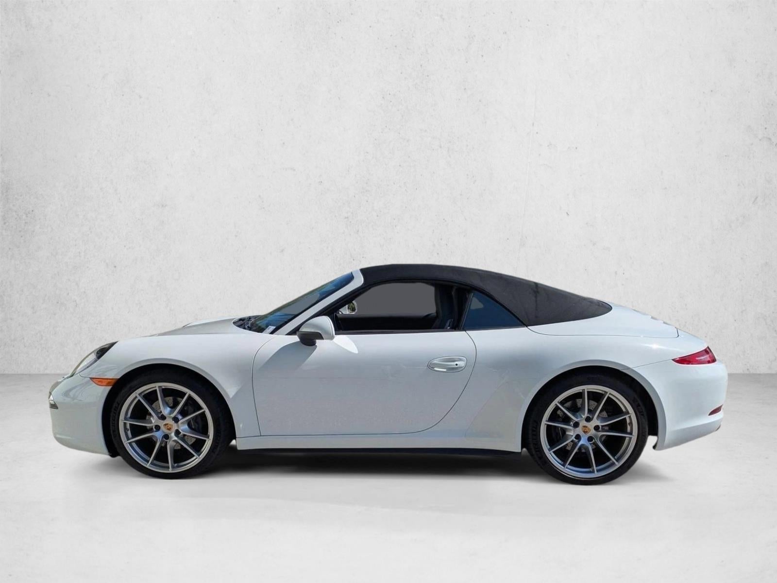 2015 Porsche 911 2dr Cabriolet Carrera 4