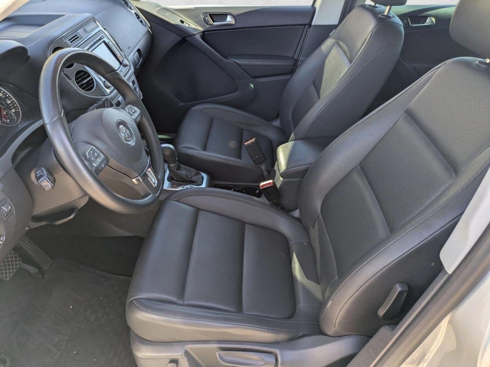 2014 Volkswagen Tiguan 4MOTION 4dr Auto R-Line