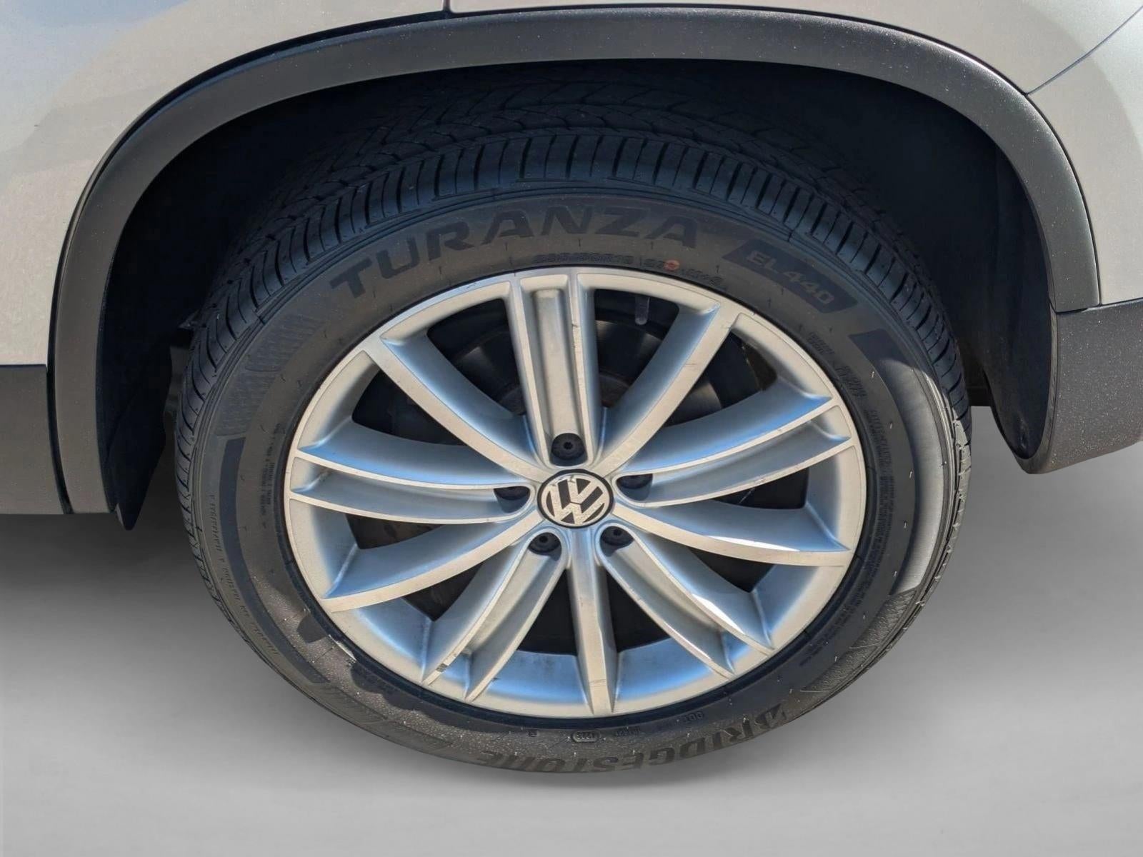 2014 Volkswagen Tiguan 4MOTION 4dr Auto R-Line