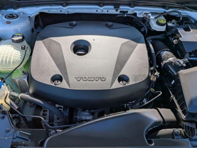 2019 Volvo XC40 T5 AWD Momentum