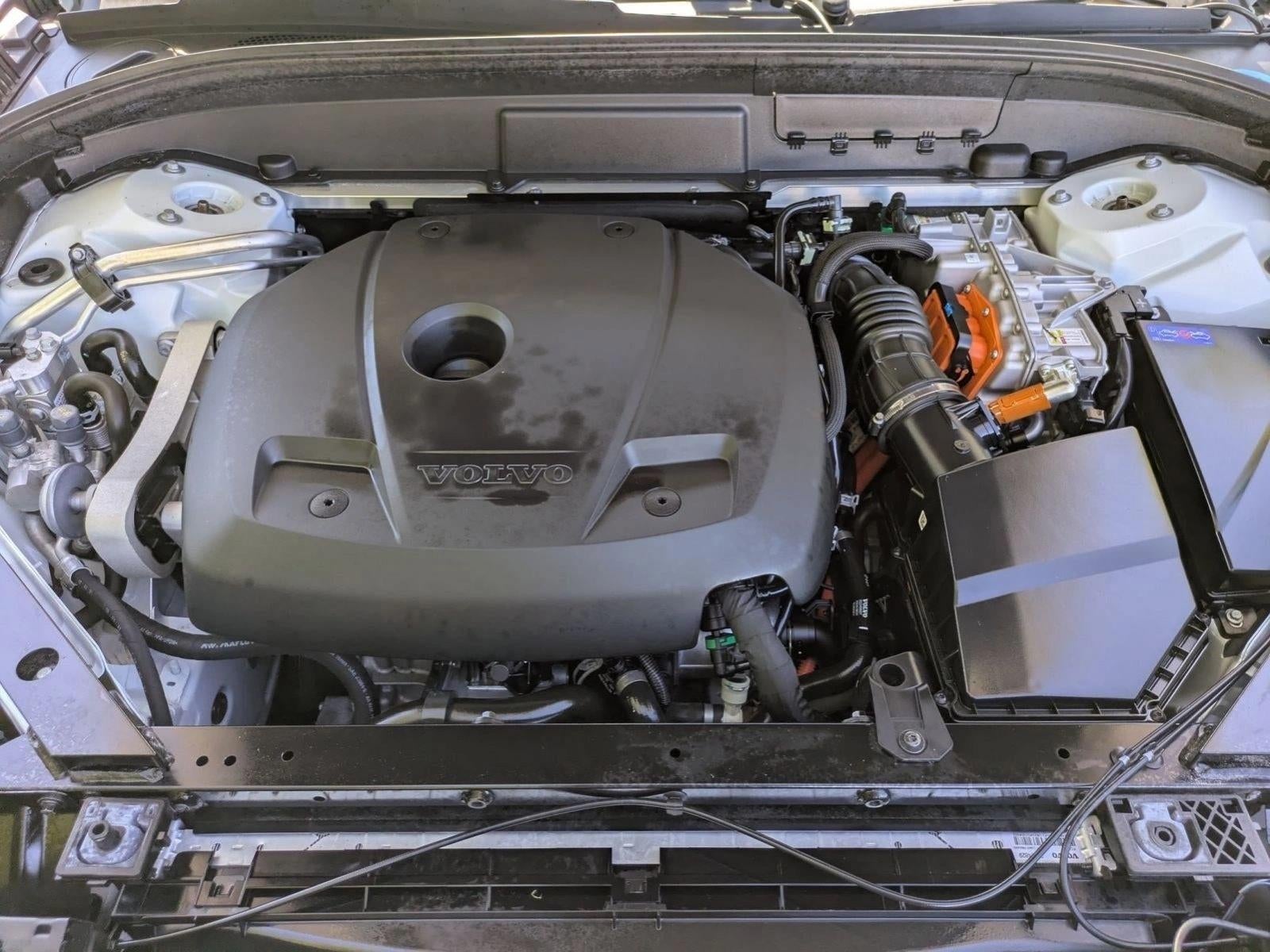 2022 Volvo XC60 Recharge Plug-In Hybrid T8 eAWD PHEV Inscription