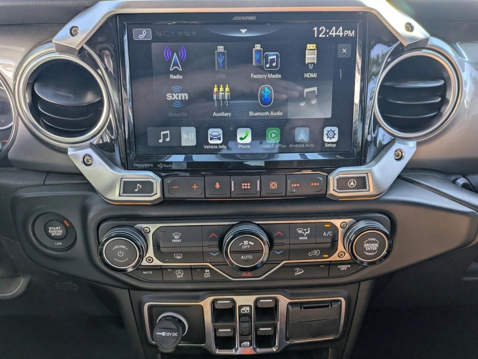 2020 Jeep Wrangler Unlimited Sahara 4x4