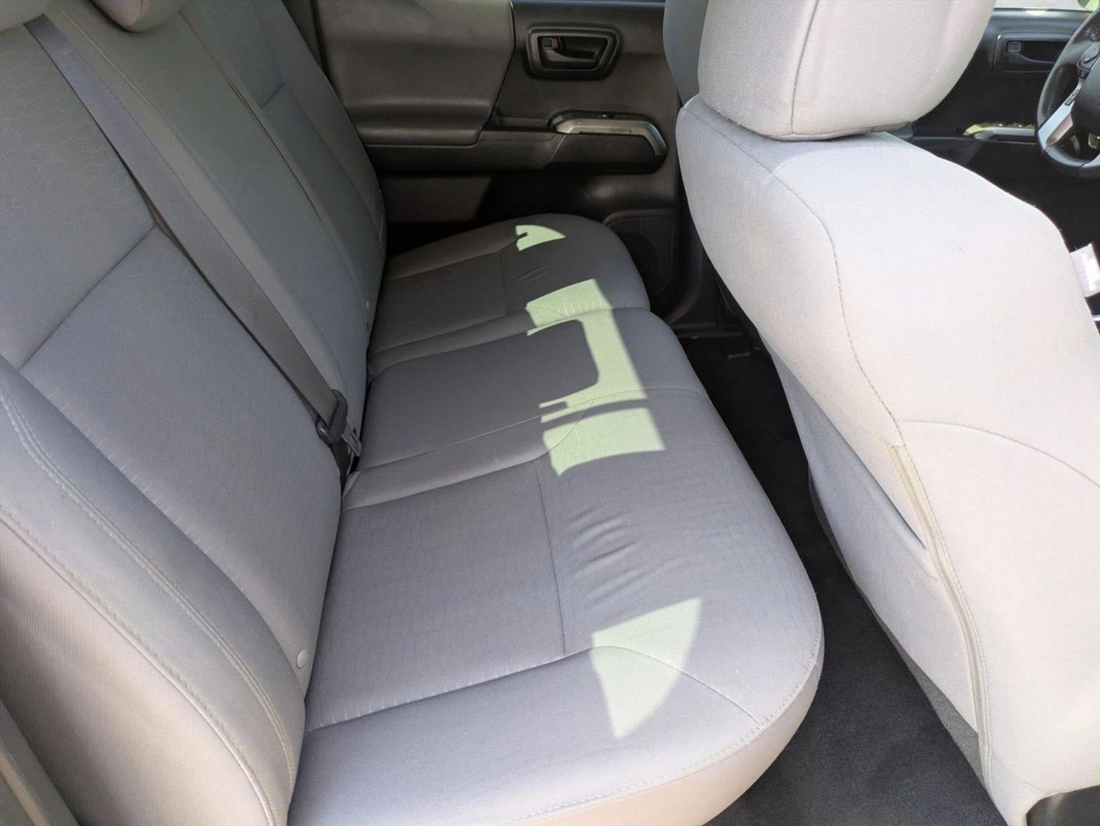 2018 Toyota Tacoma SR5 Double Cab 5' Bed V6 4x2 AT (GS)