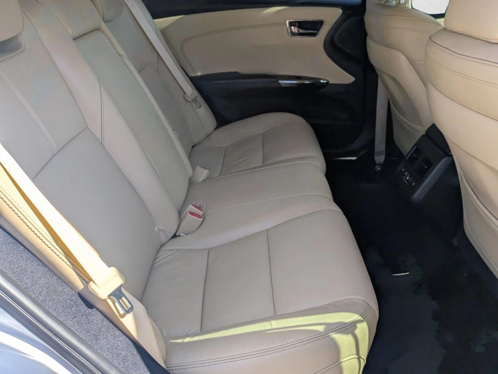 2017 Toyota Avalon Limited (Natl)