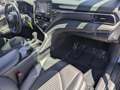 2023 Toyota Camry SE Auto (SE)