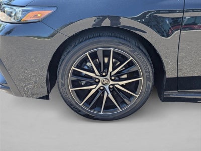 2023 Toyota Camry SE Auto (SE)