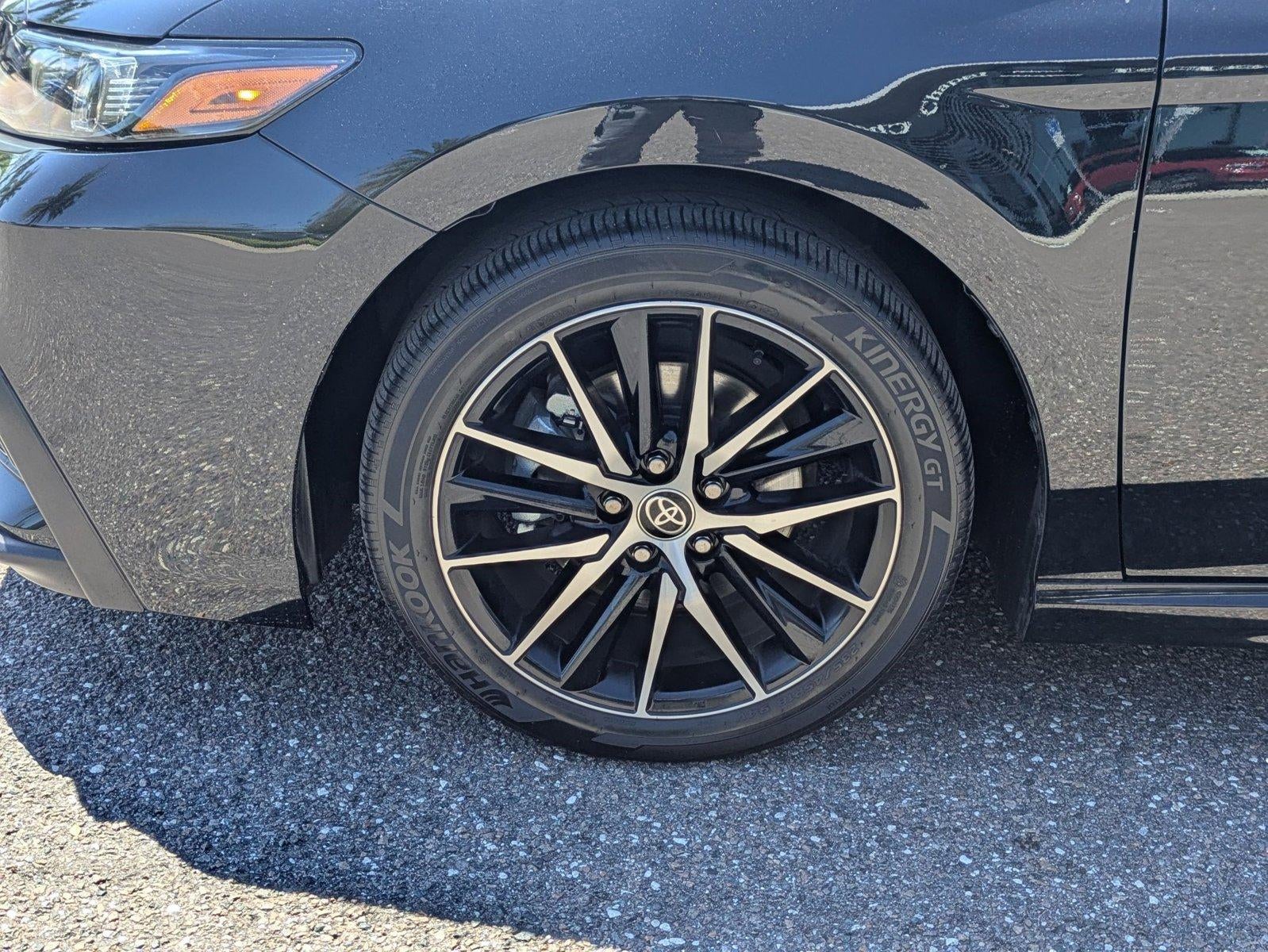 2023 Toyota Camry SE Auto (SE)