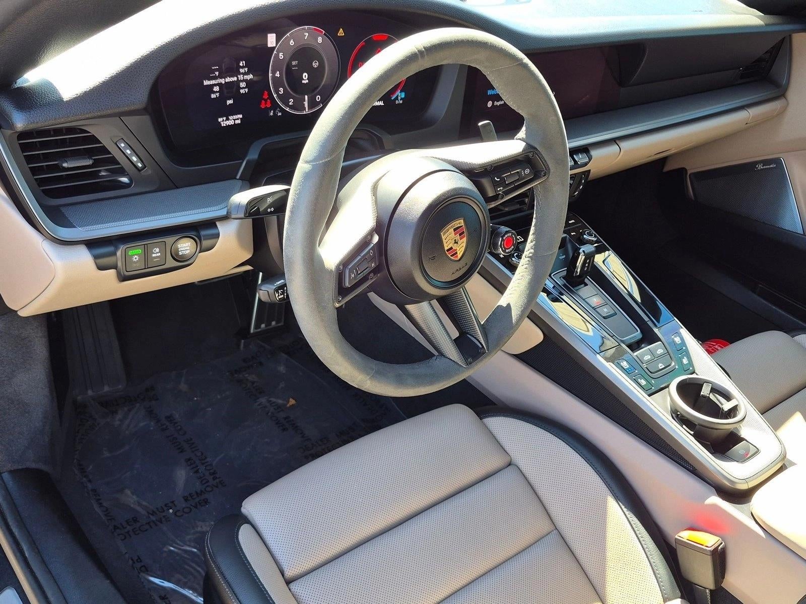 2025 Porsche 911 Carrera Cabriolet