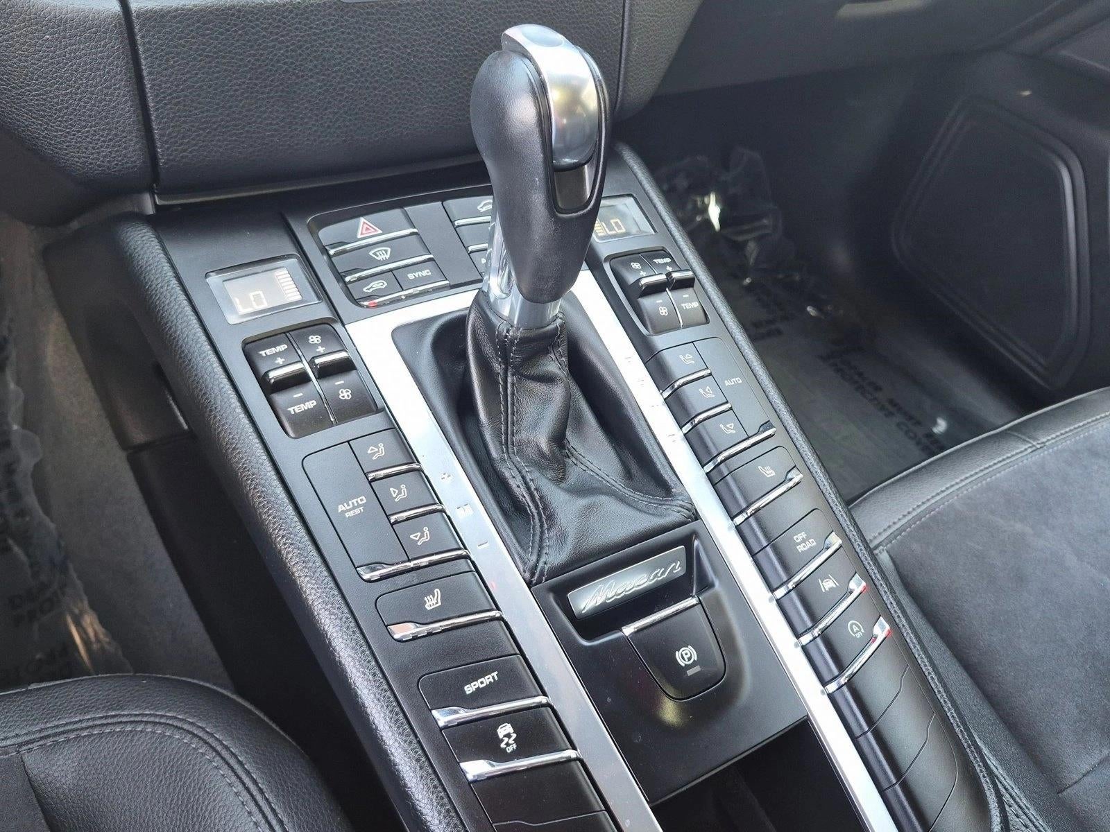 2018 Porsche Macan AWD