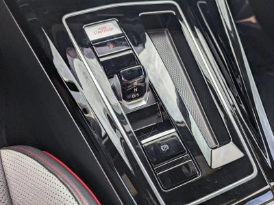 2025 Volkswagen Golf GTI 2.0T SE DSG