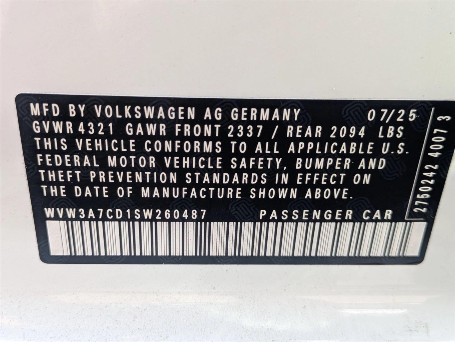 2025 Volkswagen Golf GTI 2.0T SE DSG