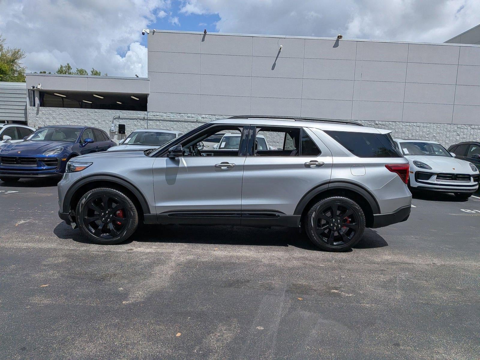 2023 Ford Explorer ST 4WD