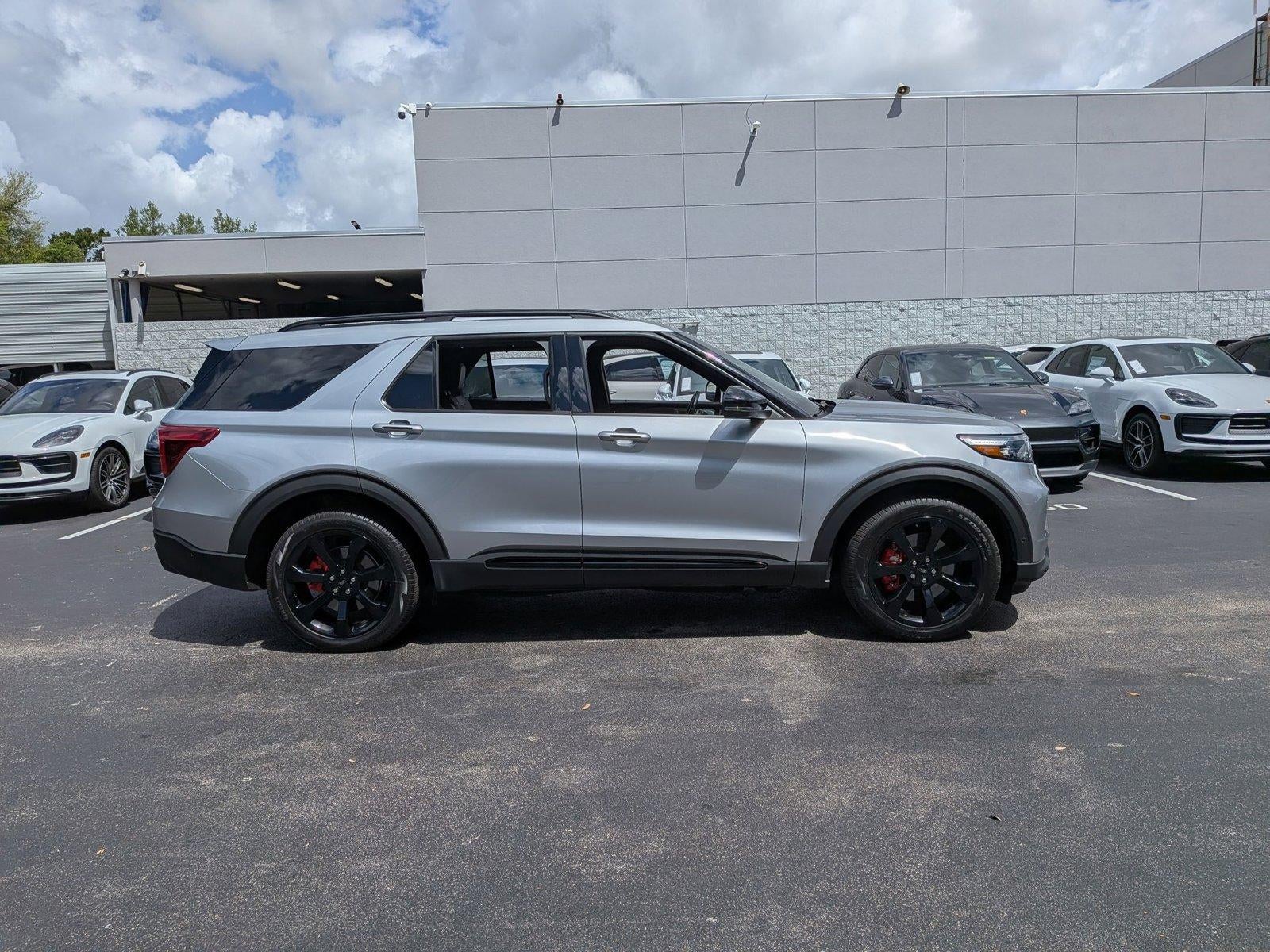 2023 Ford Explorer ST 4WD