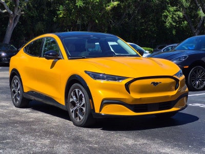 2022 Ford Mustang Mach-E Premium RWD