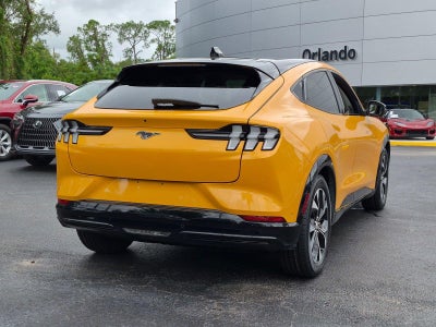 2022 Ford Mustang Mach-E Premium RWD