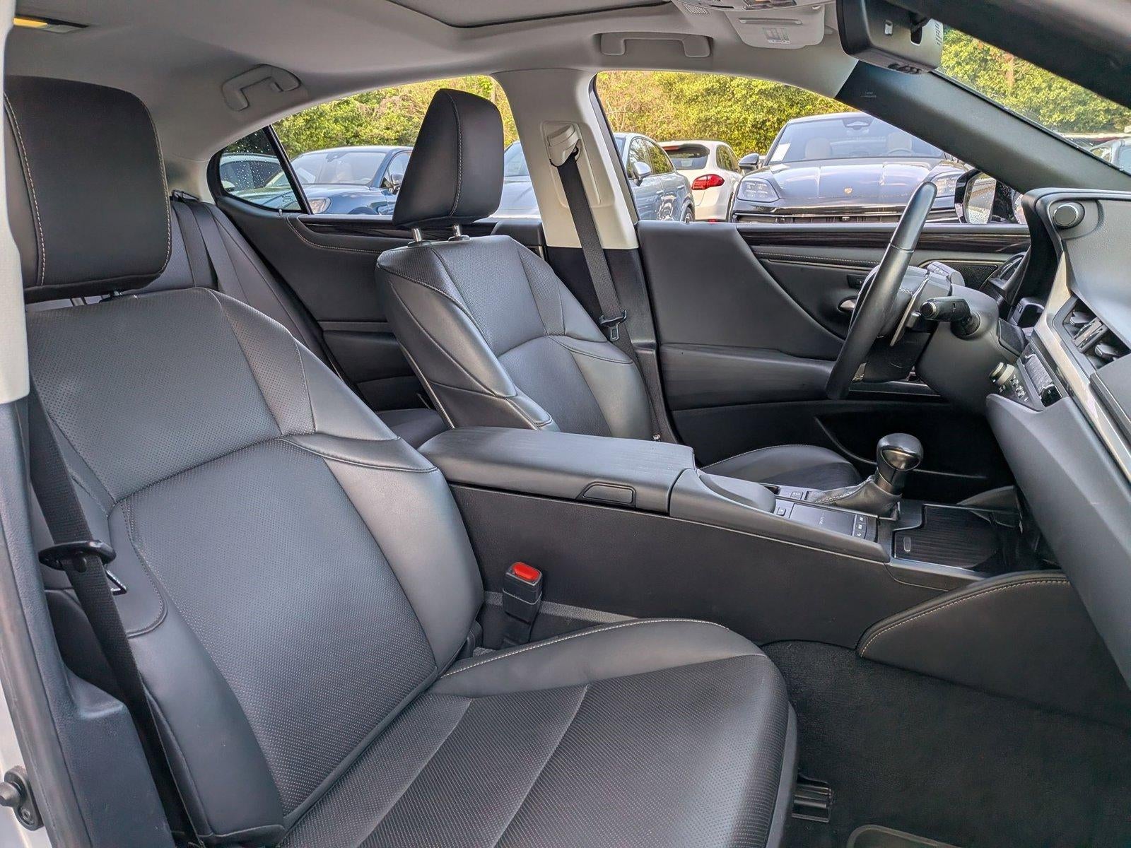 2021 Lexus ES 300h FWD