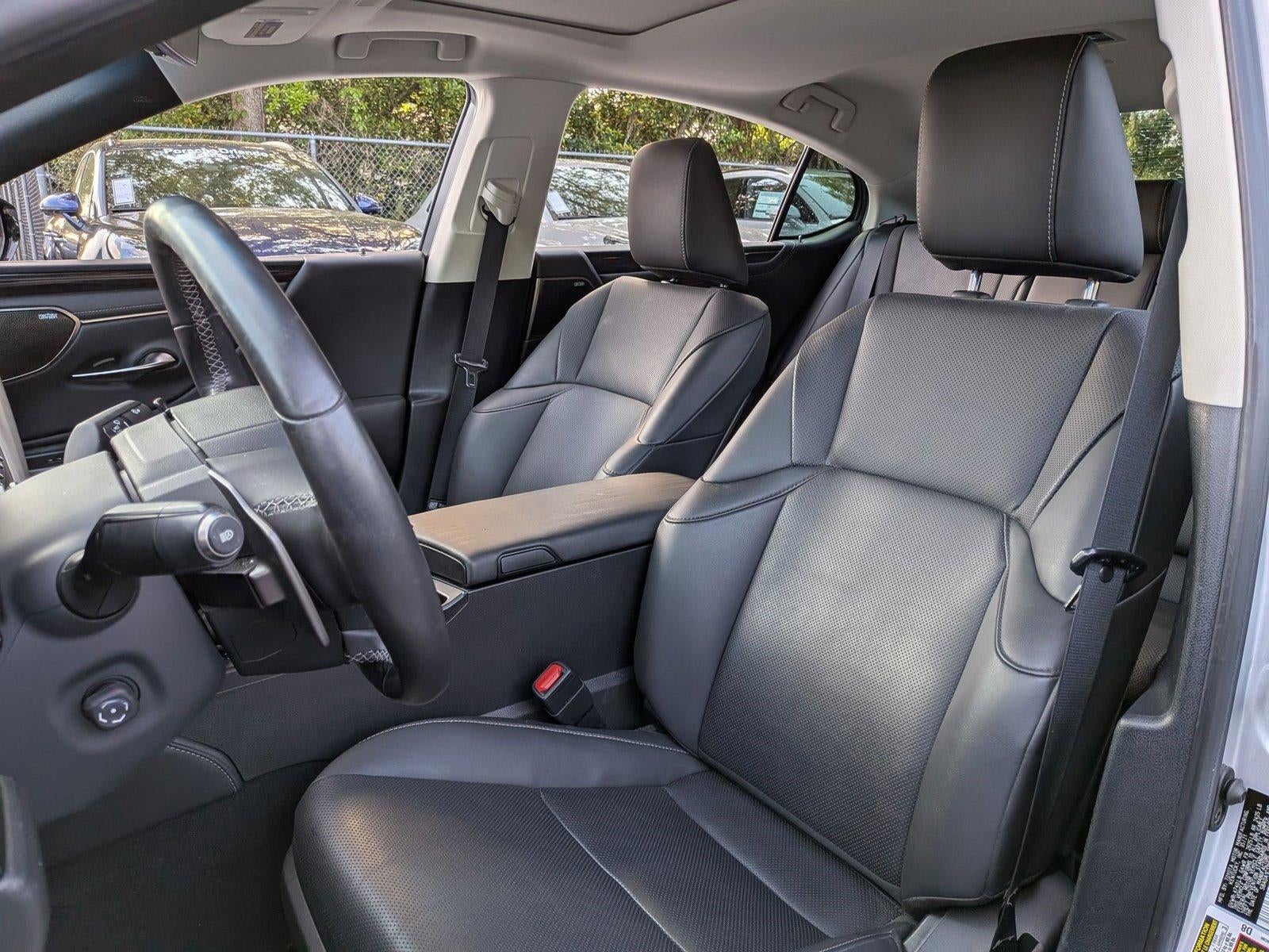 2021 Lexus ES 300h FWD