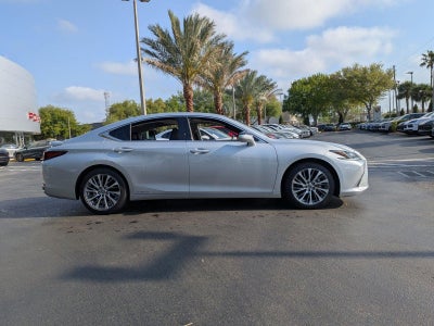 2021 Lexus ES 300h FWD