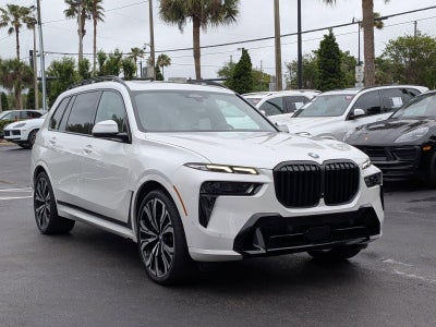 2023 BMW X7 xDrive40i Sports Activity Vehicle