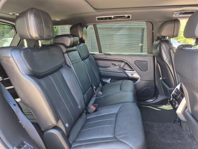 2026 Land Rover Range Rover P530 SE LWB 7 Seat