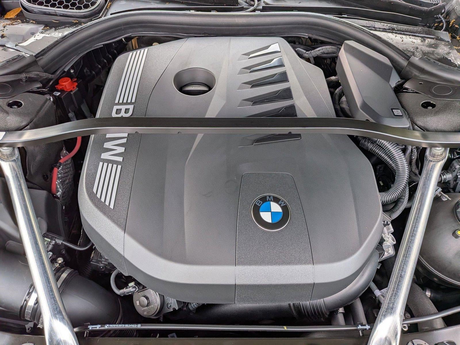 2025 BMW 740i Sedan