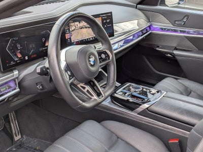 2025 BMW 740i Sedan