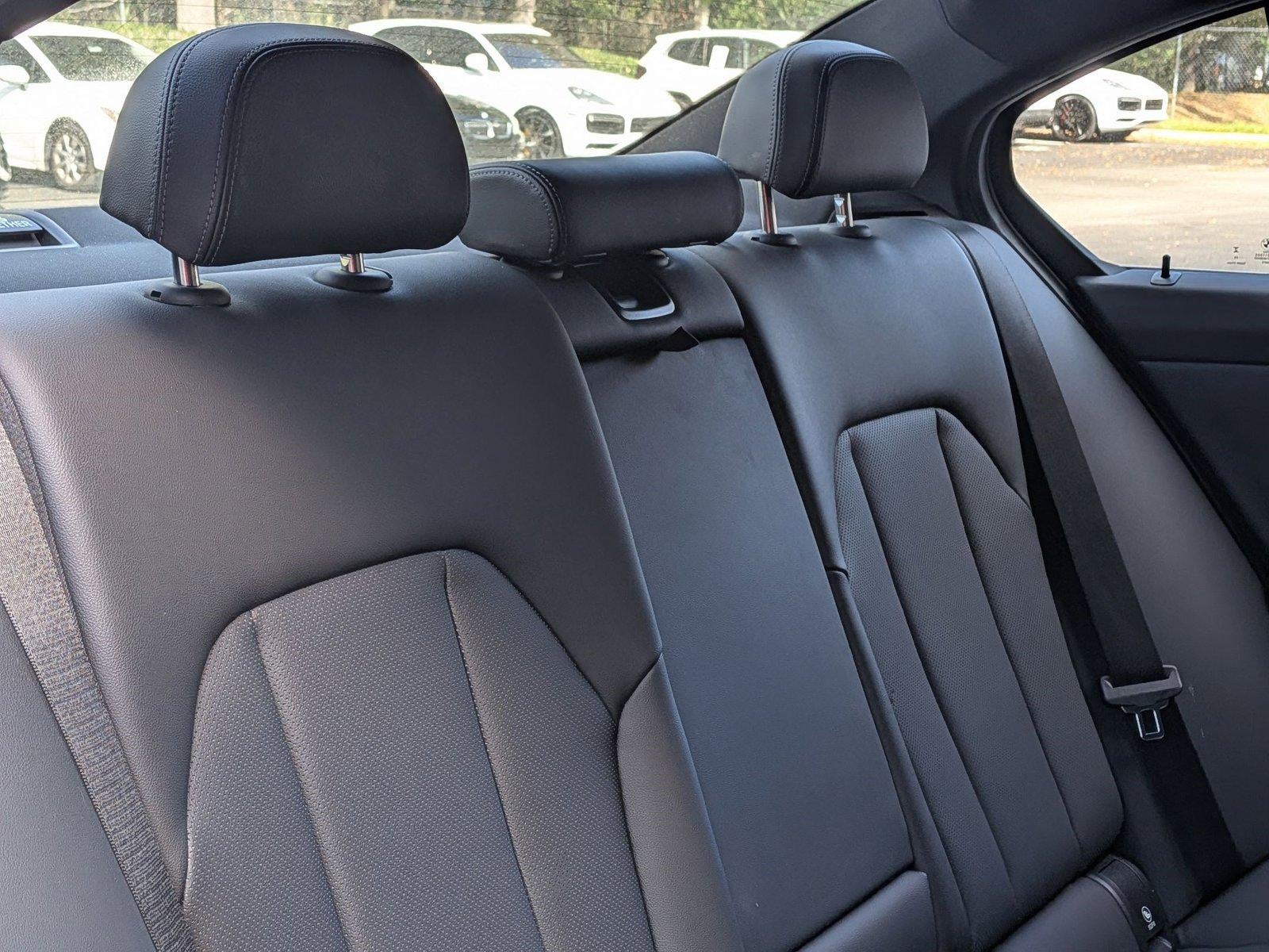 2025 BMW 330i xDrive Sedan