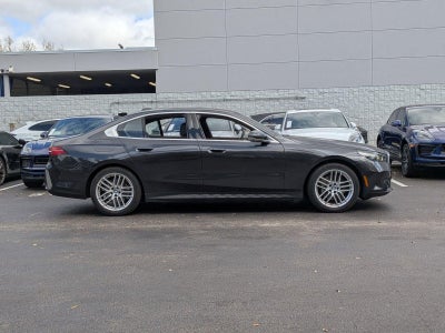 2025 BMW 530i Sedan