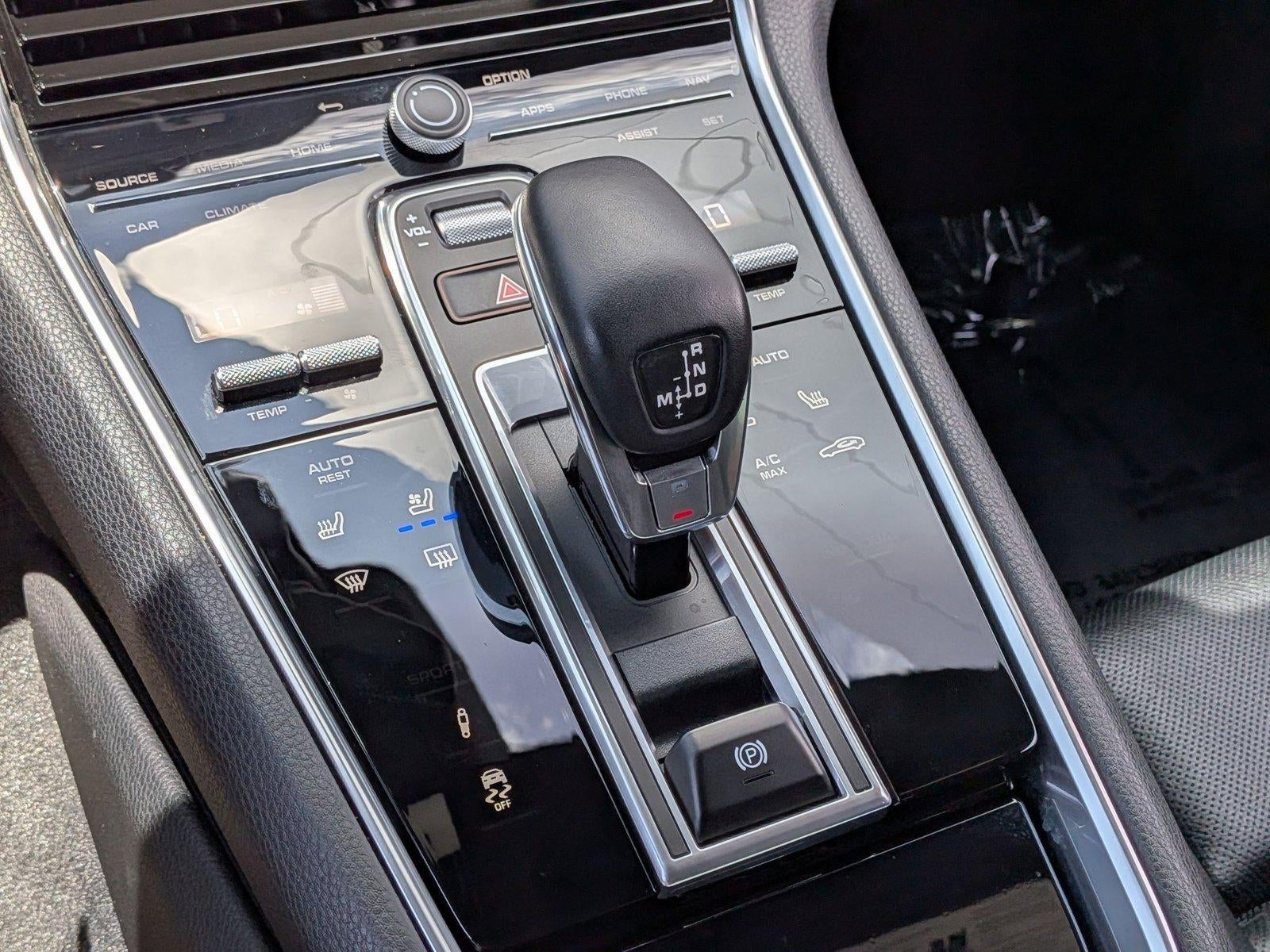 2023 Porsche Panamera 4S AWD