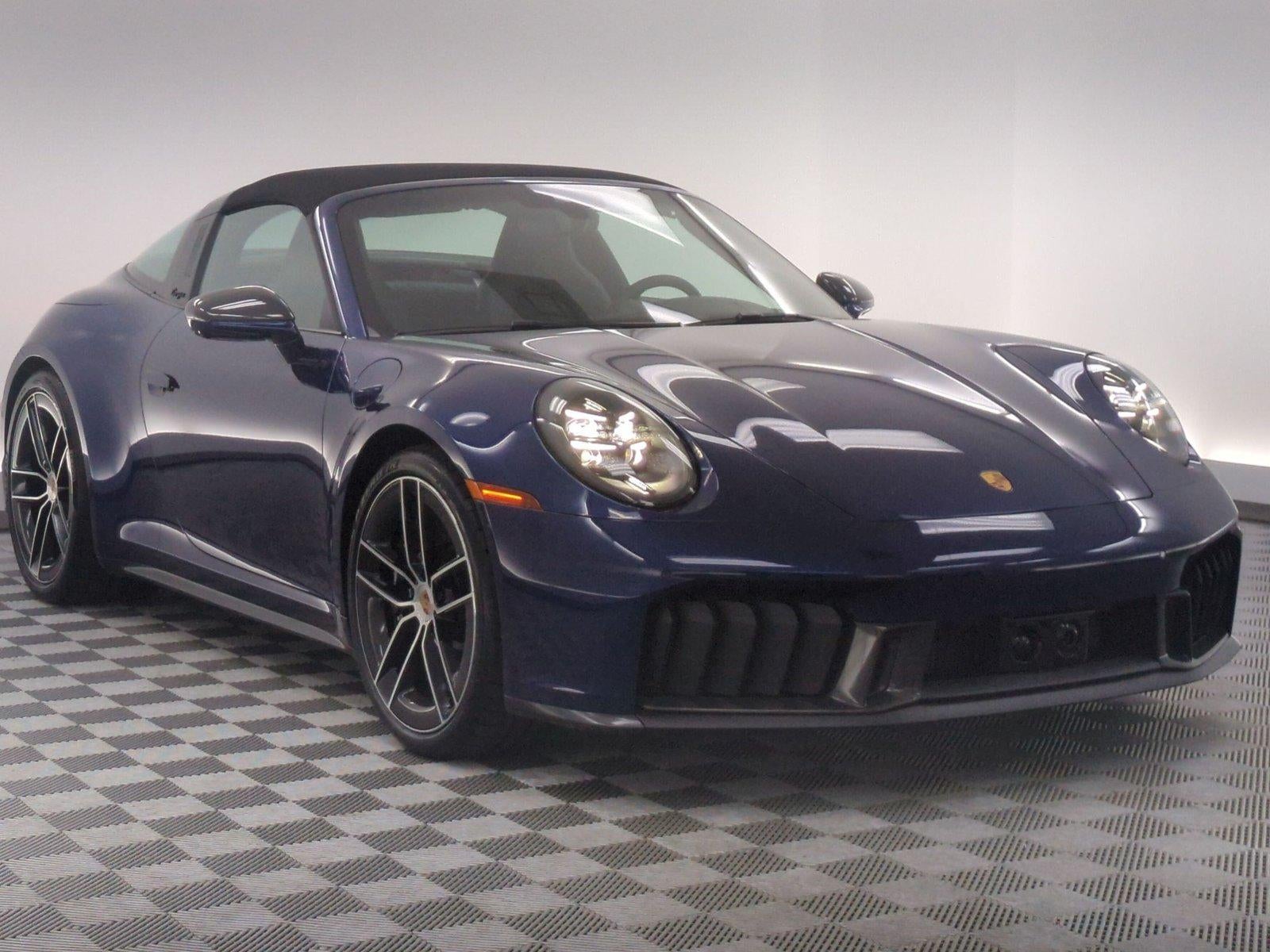 2025 Porsche 911 Targa 4 GTS