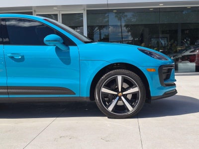 2023 Porsche Macan AWD