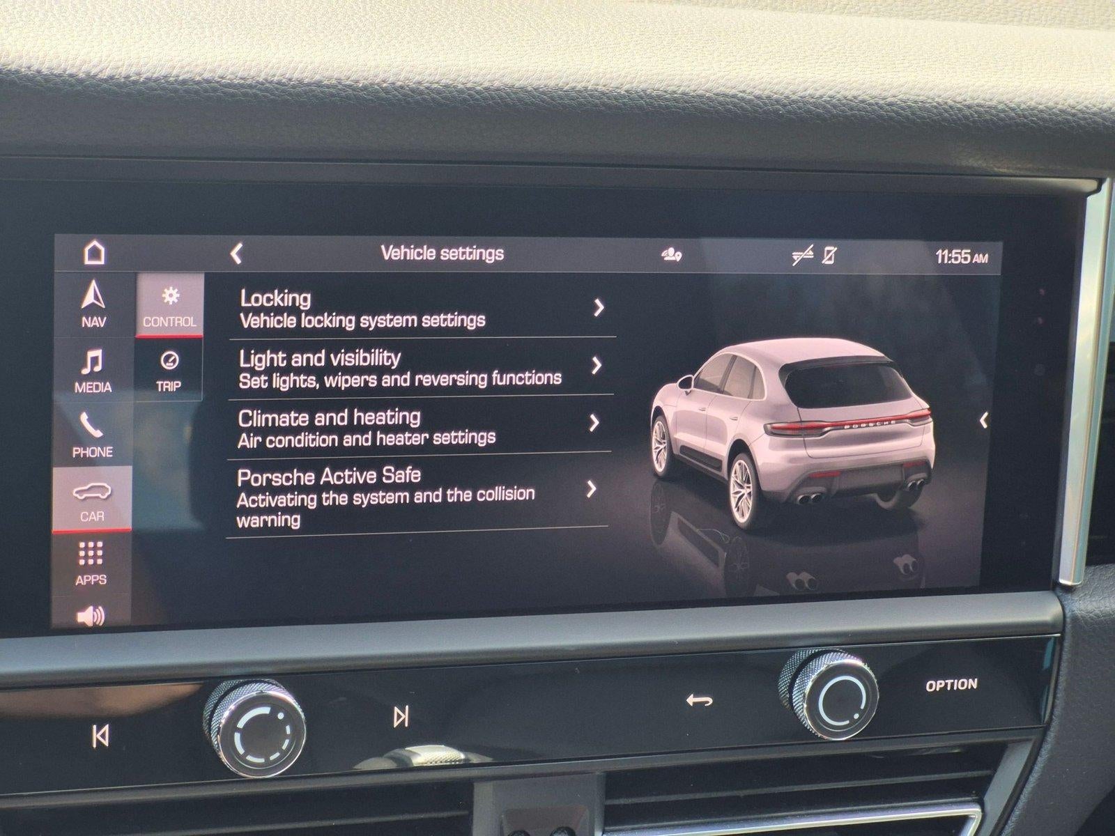 2023 Porsche Macan AWD