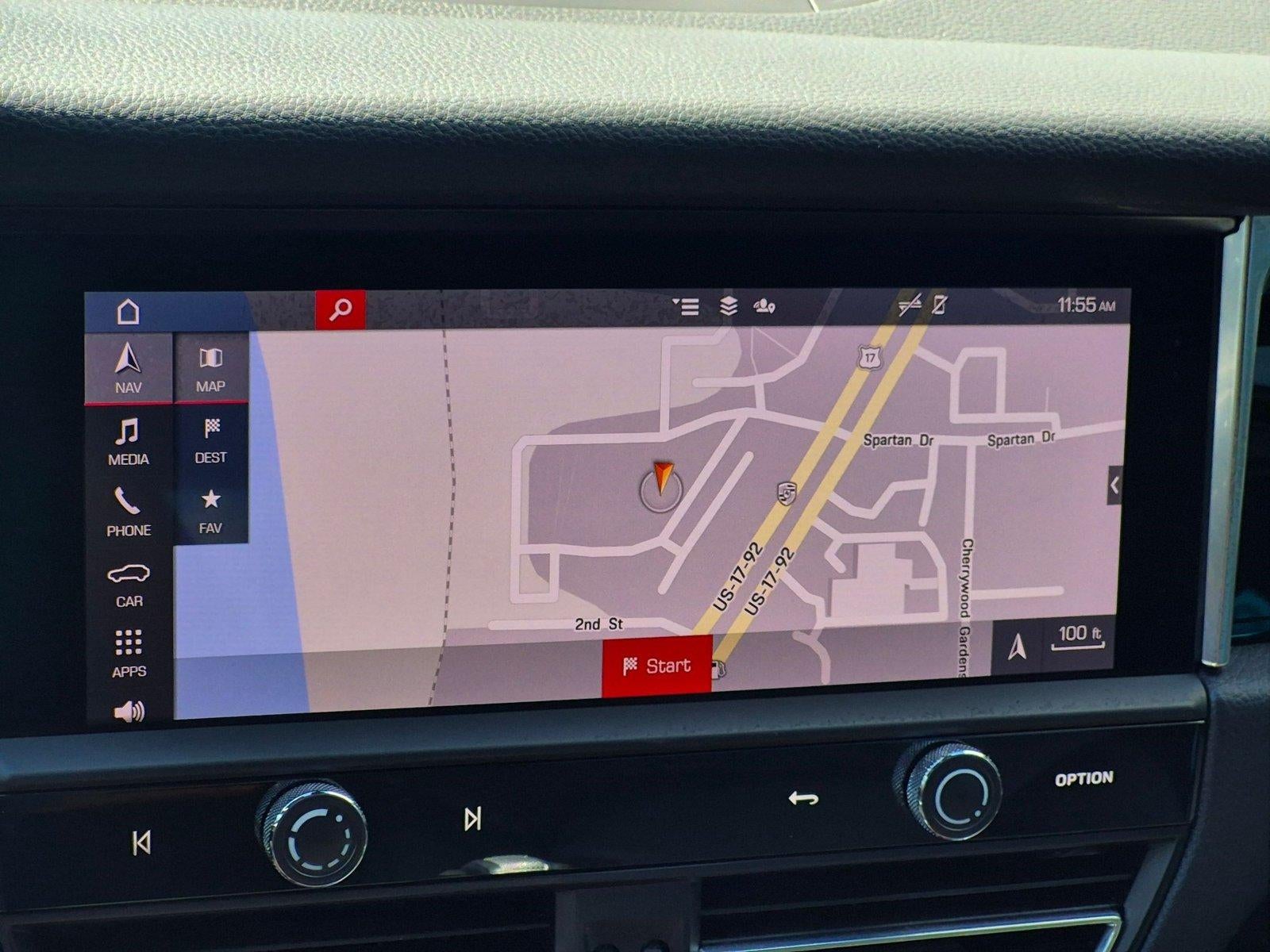 2023 Porsche Macan AWD