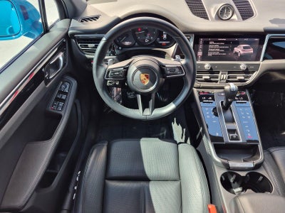 2023 Porsche Macan AWD