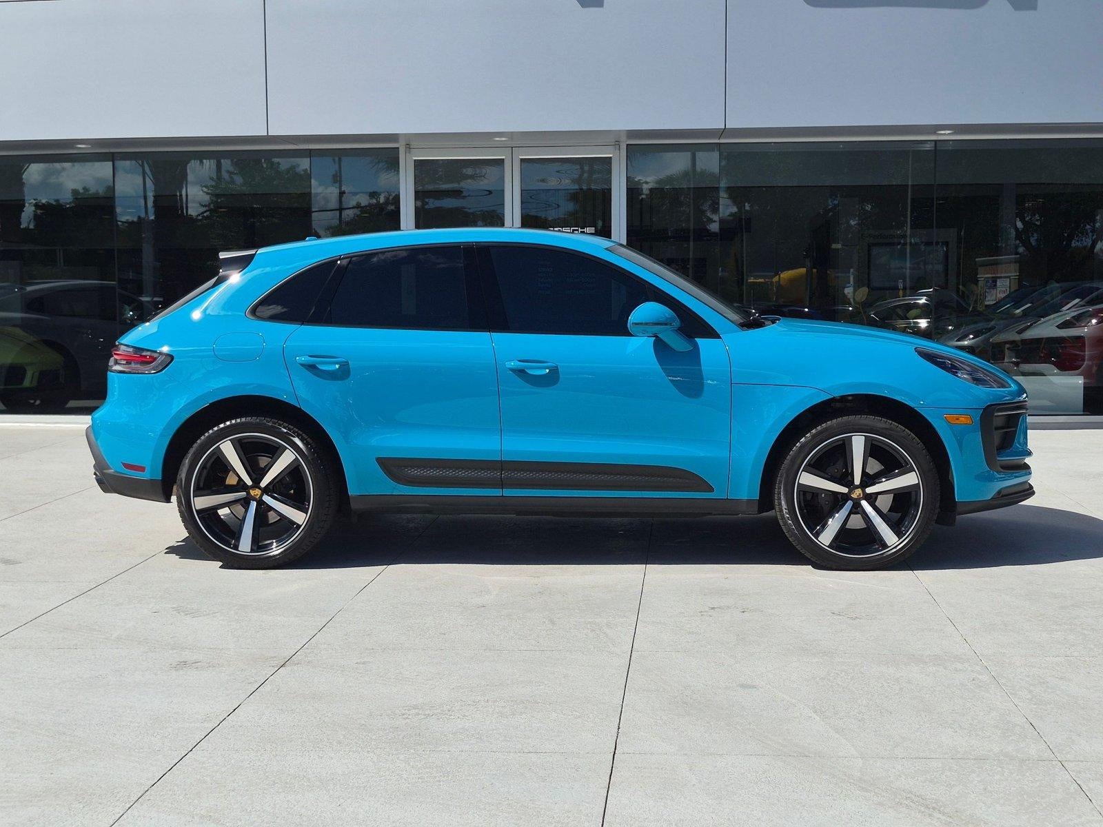 2023 Porsche Macan AWD