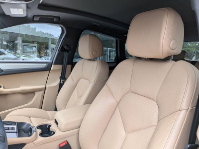 2024 Porsche Macan AWD
