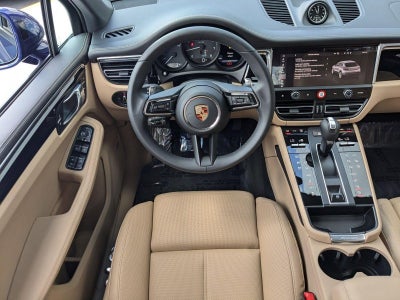2025 Porsche Macan AWD