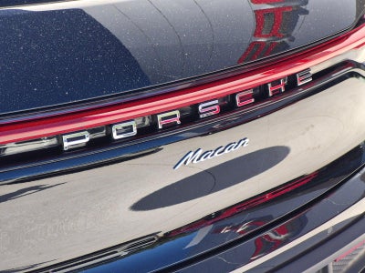 2025 Porsche Macan AWD