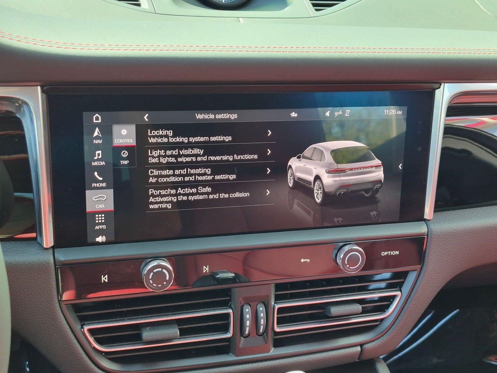 2025 Porsche Macan AWD