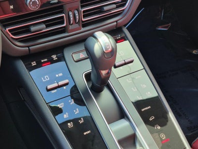 2025 Porsche Macan AWD