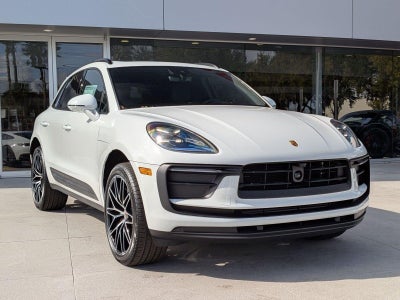 2026 Porsche Macan AWD