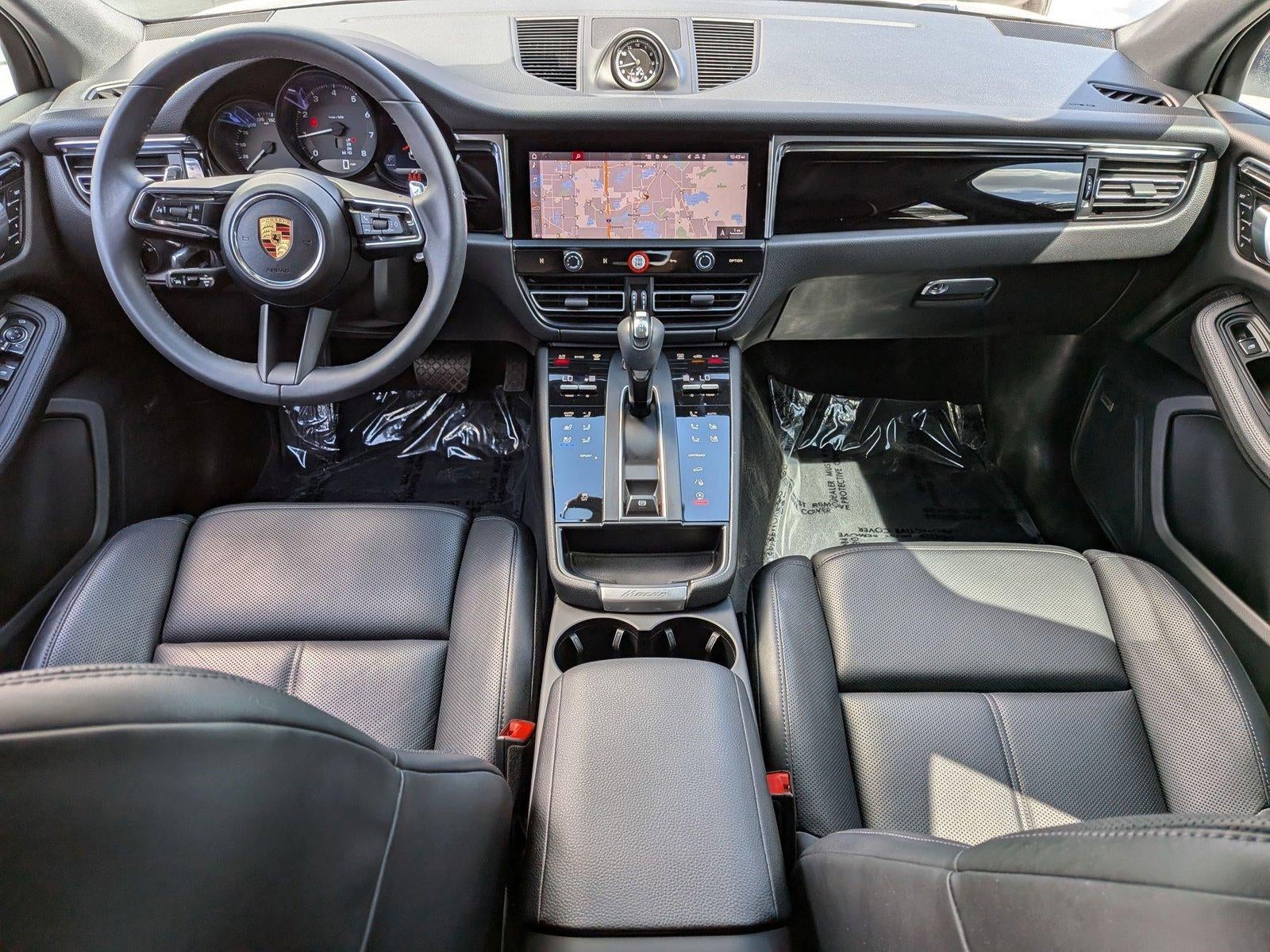 2025 Porsche Macan AWD