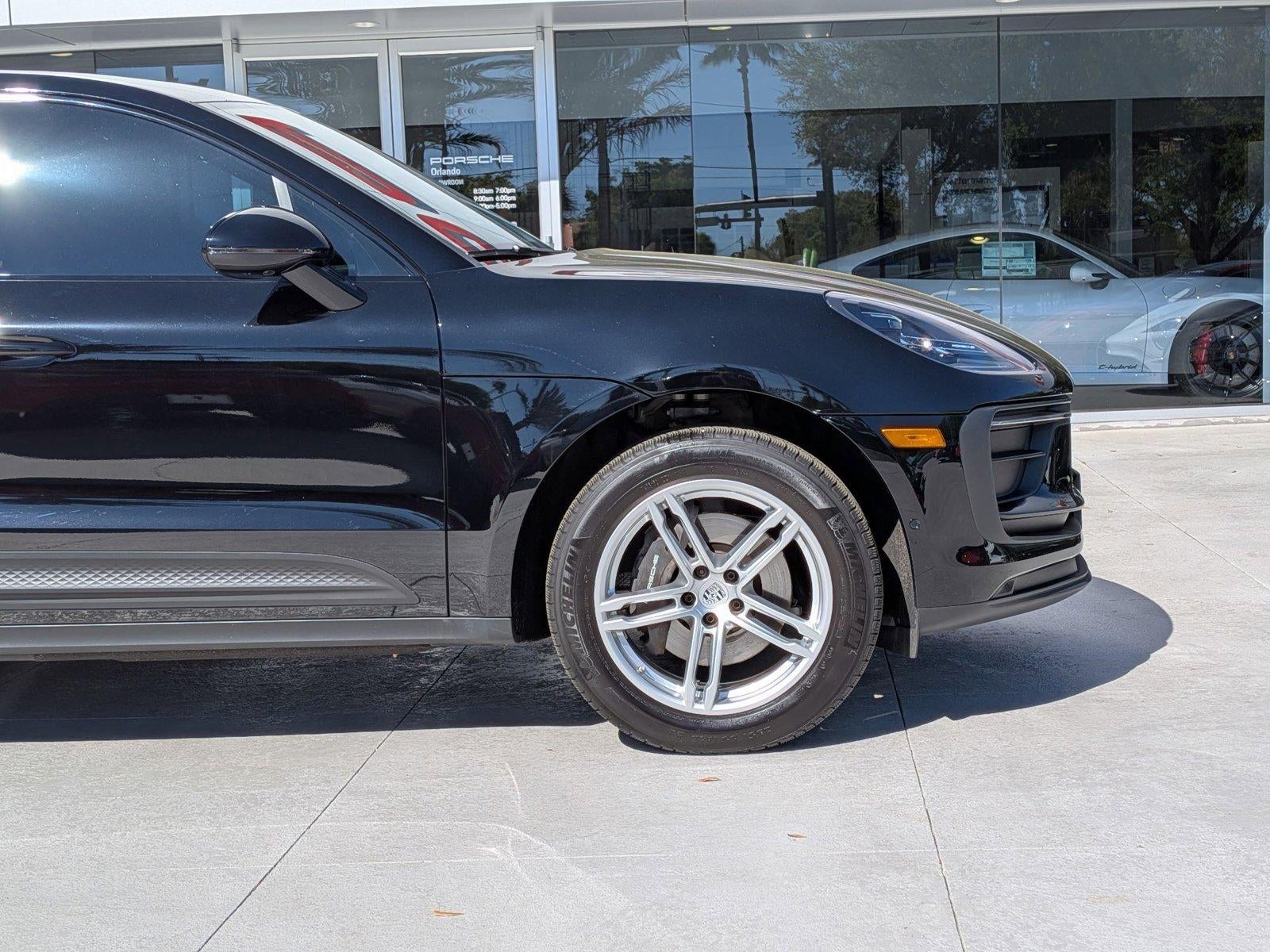 2023 Porsche Macan AWD