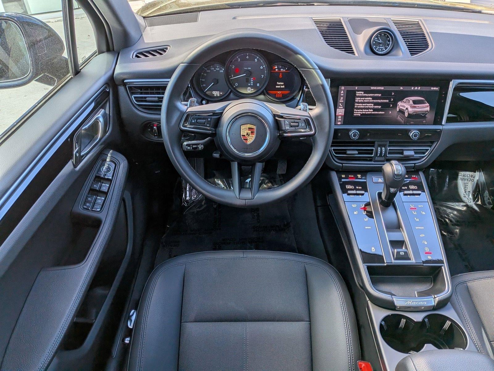 2023 Porsche Macan AWD